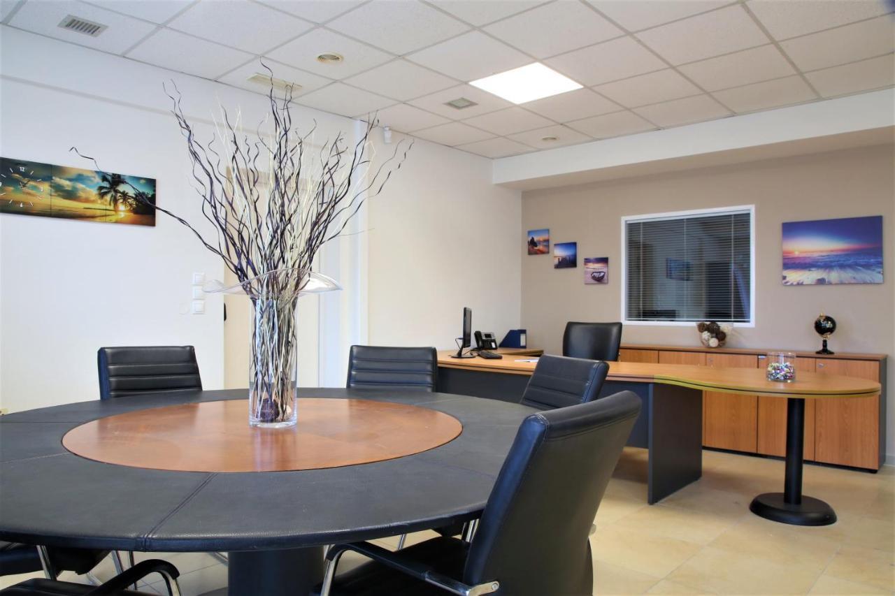 Gk Airport Suites - Free Shuttle By Gk Properties Markópoulon Eksteriør bilde